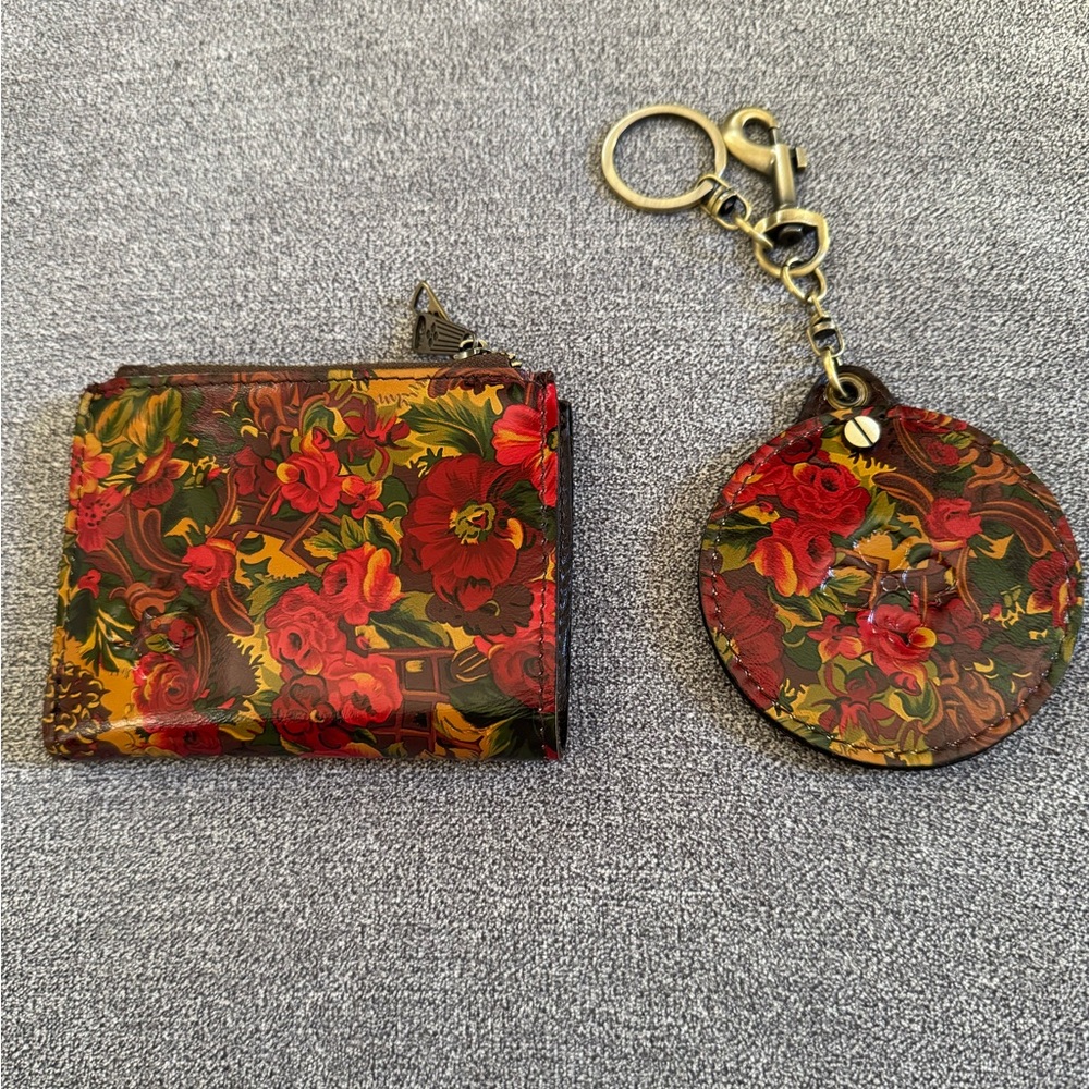 Patricia Nash 2 for one Set - Erica Wallet with Mirror in Golden Rustic Forest